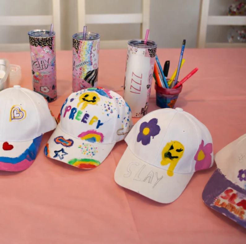 Why Customized Surprises Through Online Personalized Gifts Feel More Genuine?